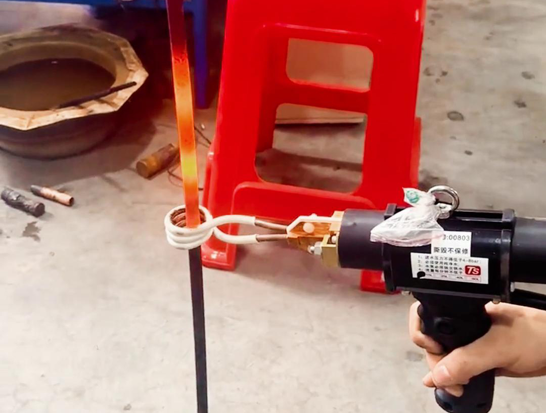 手持式高频加热机：五金配件生产热处理的便捷助力